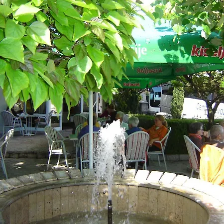 Sunce Sarajevo 招待所 4*