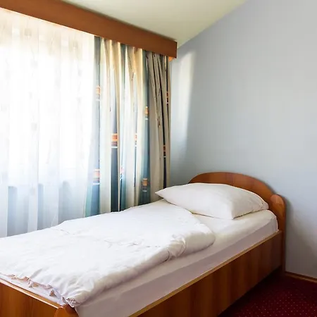 Sunce Sarajevo 招待所 4*